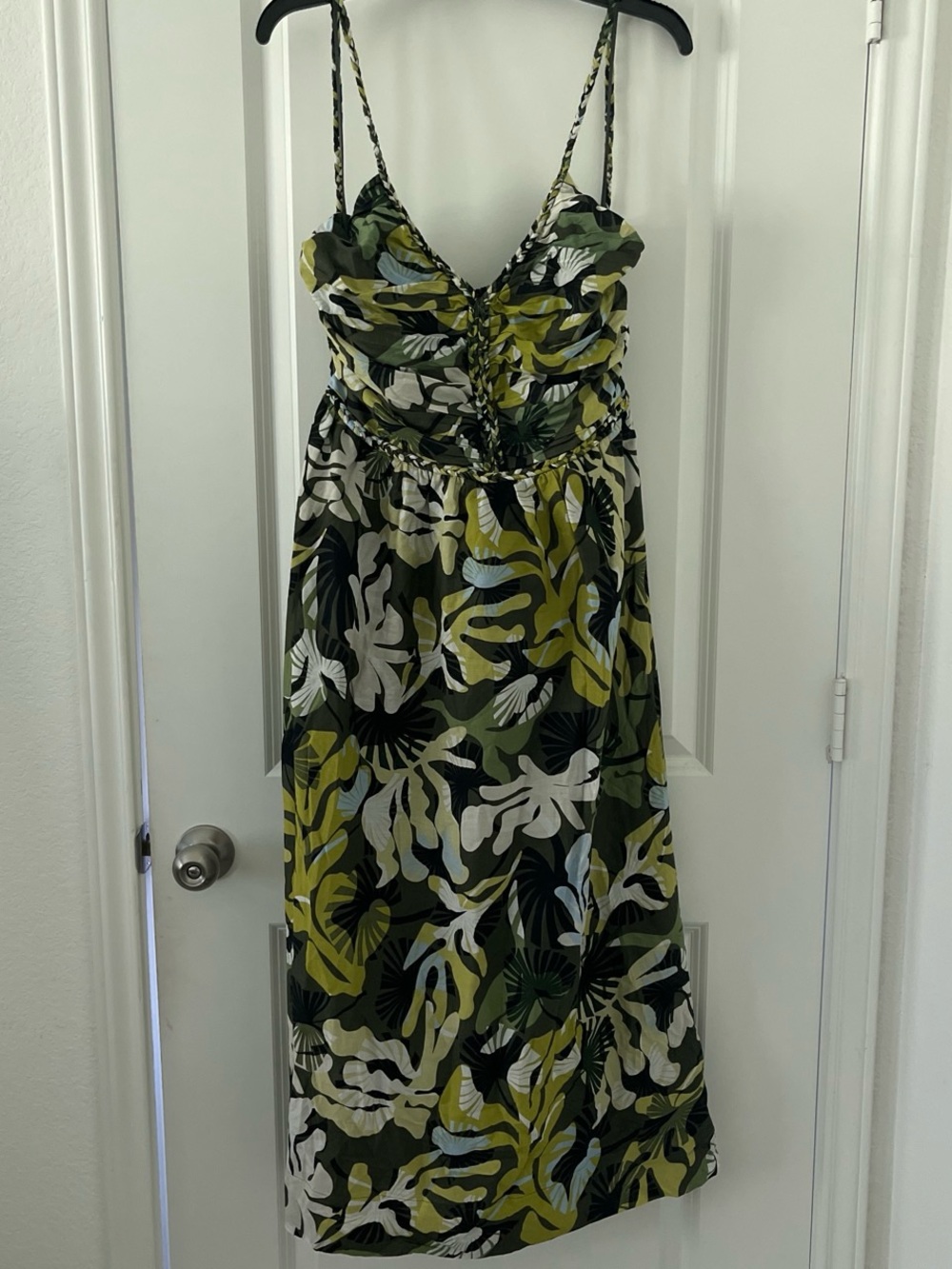 Green Tropical Print Spaghetti Strap Dress